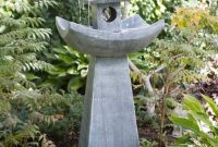 Japanese bird bath and lantern in Kenroku-en gardens, Kanazawa, Ishikawa, Japan Stock Photo - Alamy Japanese bird bath and lantern in Kenroku-en gardens, Kanazawa, Ishikawa, Japan Stock Photo - Alamy